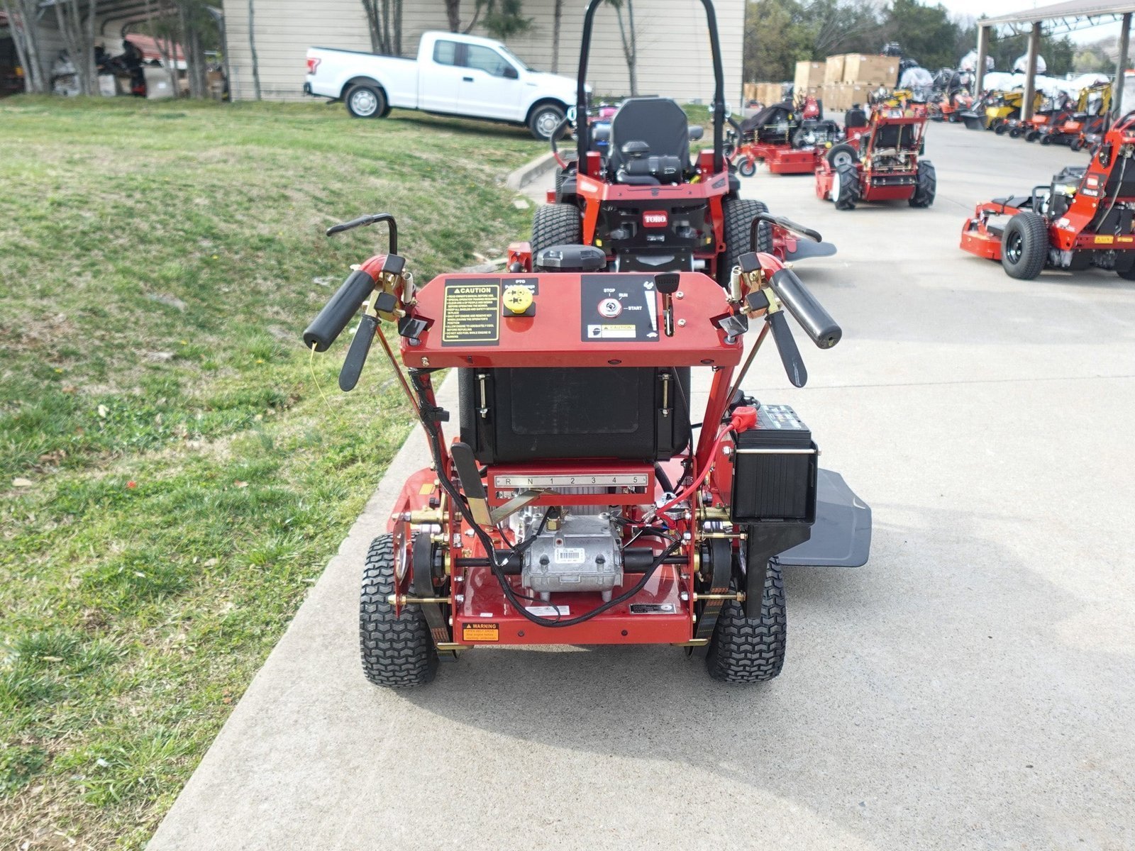 Bradley 36BDE-BS17 36″ Belt Drive E-Clutch Walk Behind Mower 17.5HP Briggs