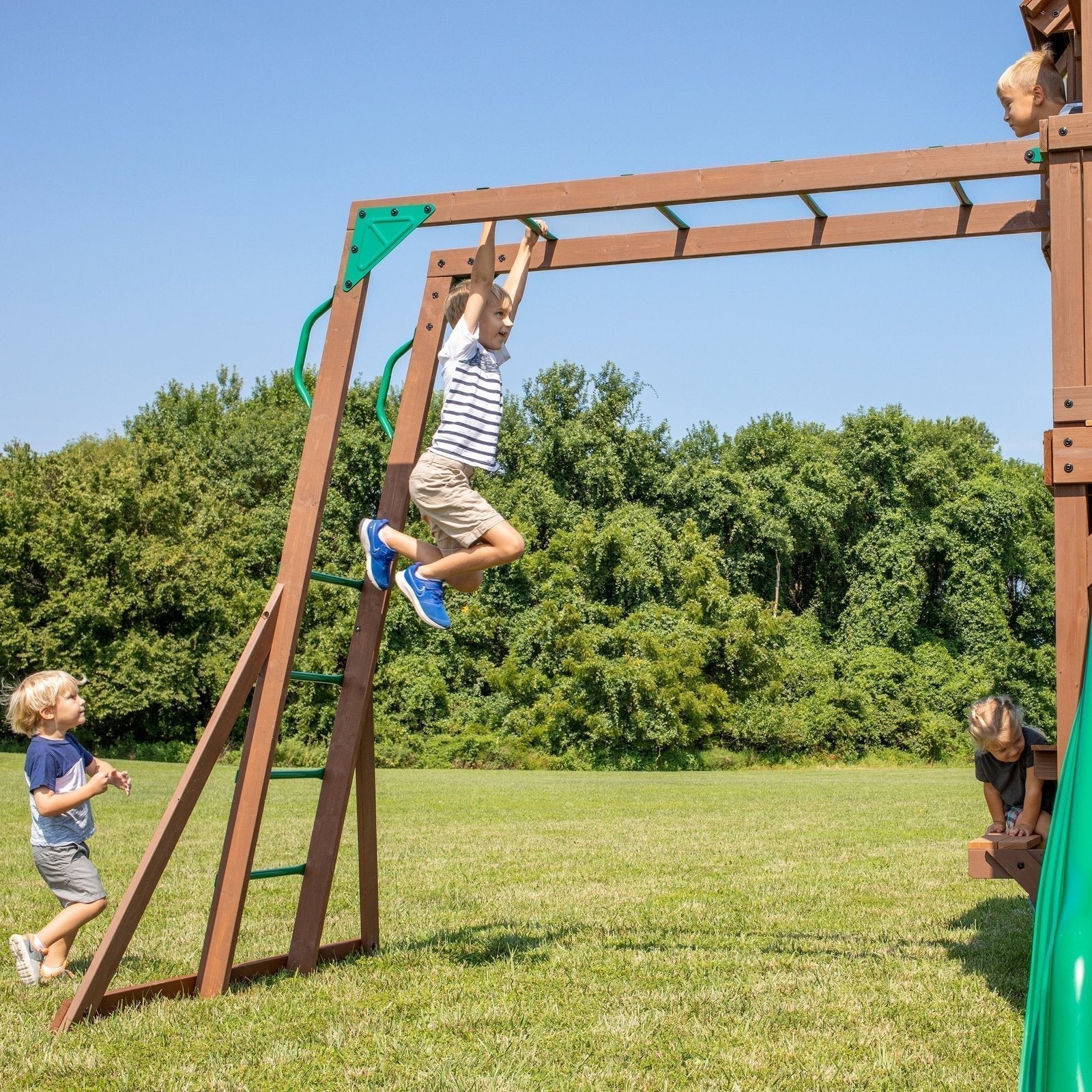 Skyfort II with Wave Slide