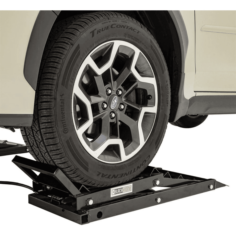 Black Widow 3,000 lbs. Hydraulic Underbody Access Car Lift with Ramp - TryIlluminate