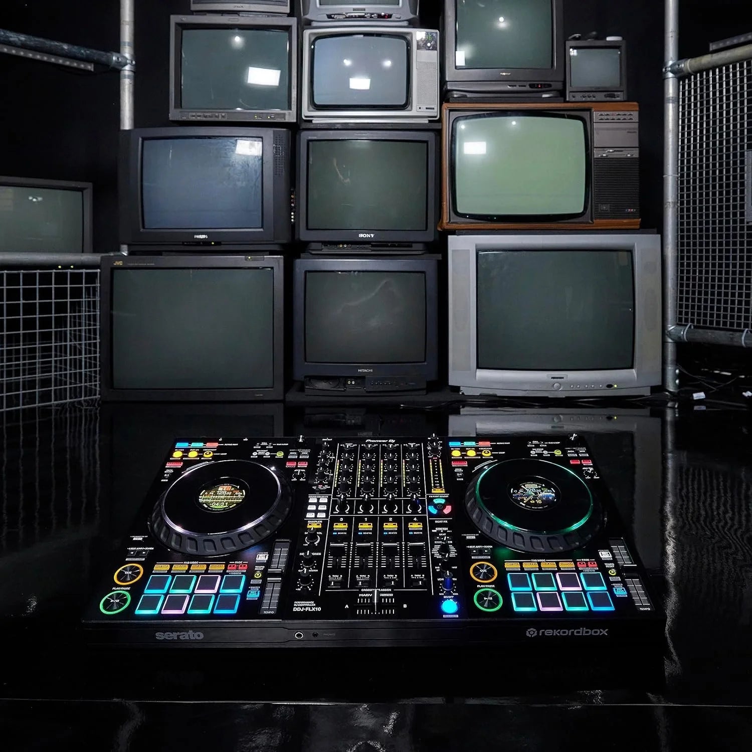 Pioneer DJ DDJ-FLX10 4-Channels DJ Controllers - TryIlluminate