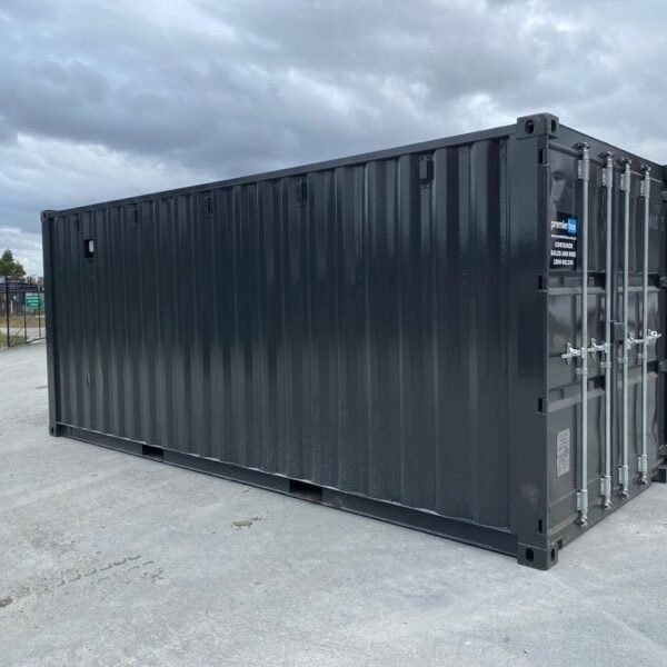 20′ new build, with two large awnings in the side wall, custom paint job, insulated ceiling, power and plywood lining. - TryIlluminate