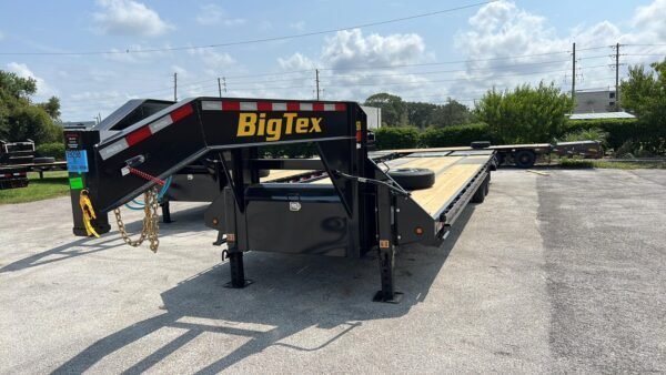 35 Foot Big Tex Tandem Dual Wheel Axle with Mega Ramp Black Gooseneck Trailer (22GN-35D5A-MRBK) - TryIlluminate