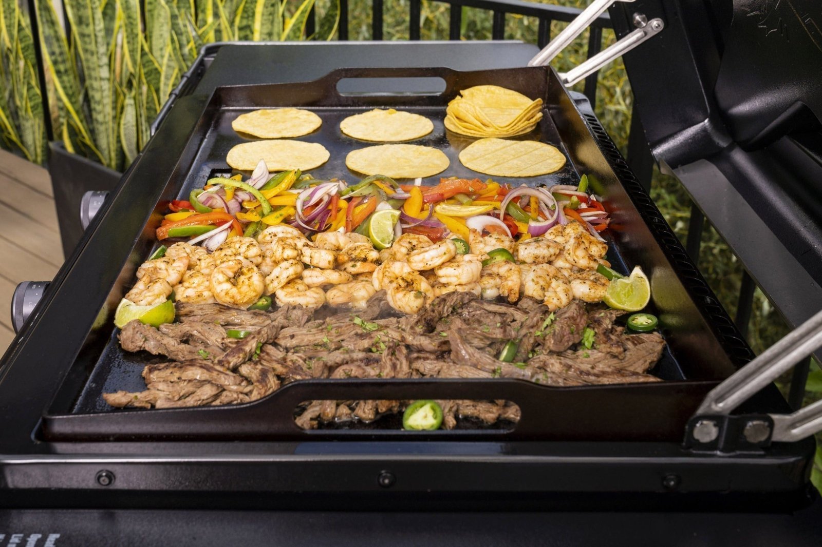 Traeger Flat Top Grill Flatrock™ Griddle