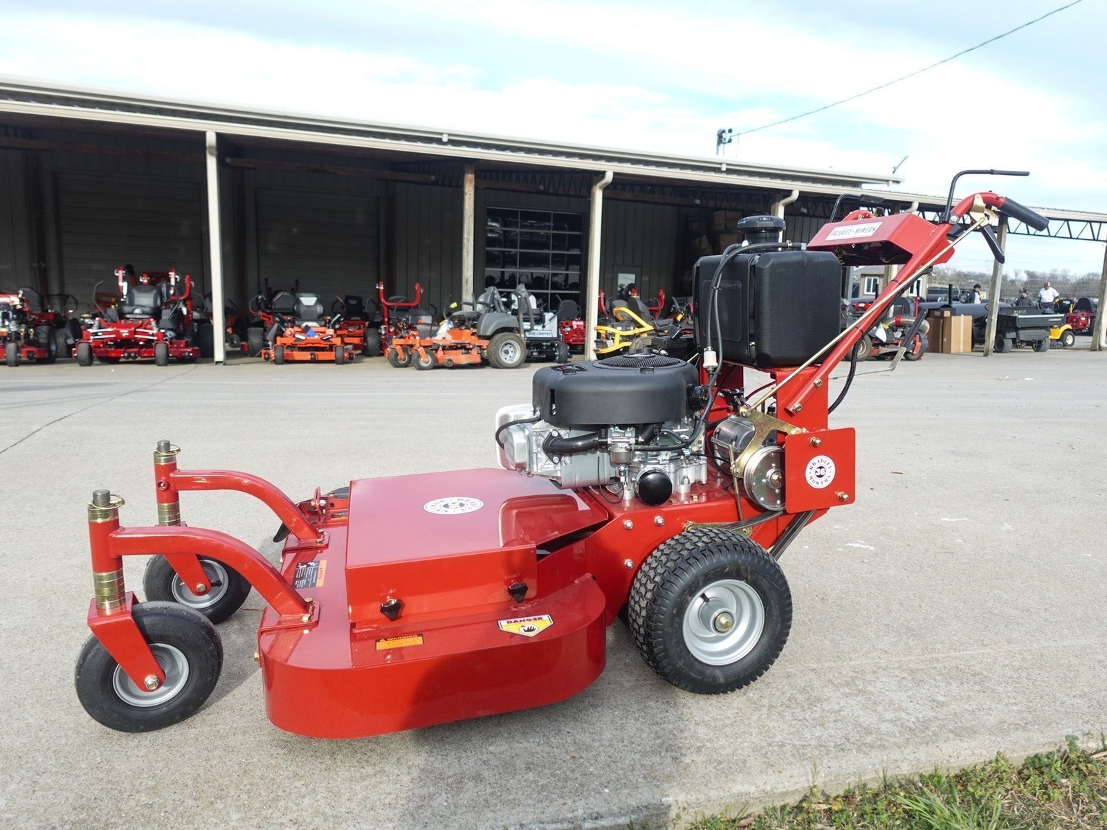 Bradley 36BDE-BS17 36″ Belt Drive E-Clutch Walk Behind Mower 17.5HP Briggs