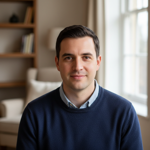 Create 4 realistic customer avatar images for an e-commerce lighting brand.

The avatars should look like genuine everyday customers, not models or influencers.

Requirements:
– Natural lighting
– Casual clothing
– Neutral or home background
– Friendly but not posed
– Diverse but believable UK customers Male, 30s–50s, professional, calm and confident