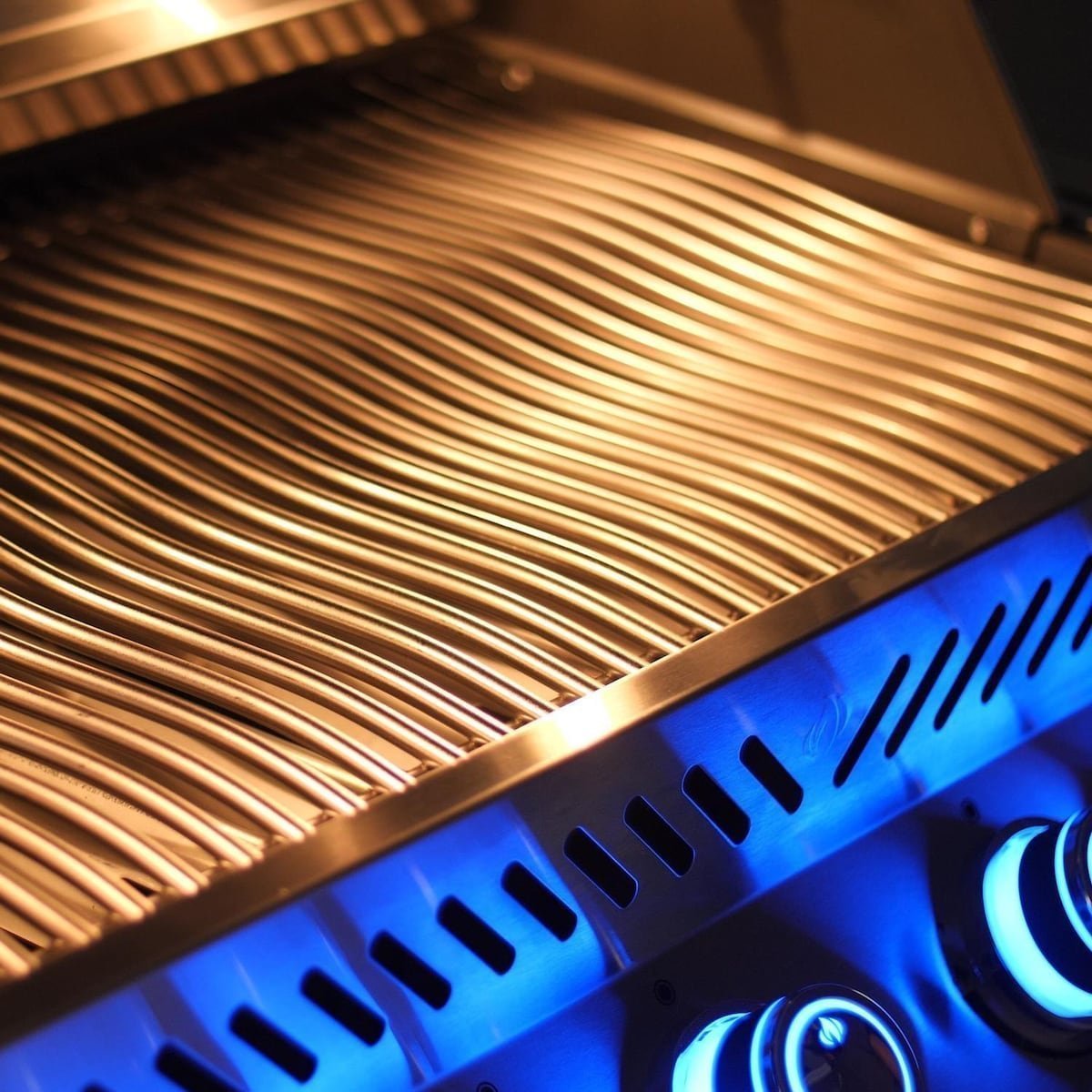 Napoleon® Built-in Prestige PRO 825 Gas Grill with Infrared Rear Burner - TryIlluminate