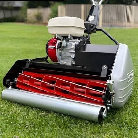 Rolux X20 20″ Reel Mower including Smooth Front Roller and Grass Box - TryIlluminate