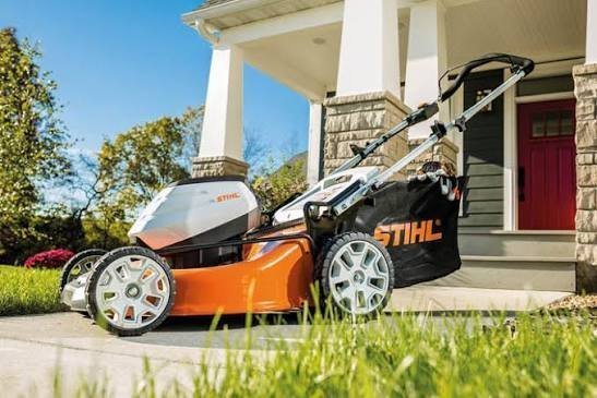 STIHL RMA 510 V Lawn Mower - TryIlluminate