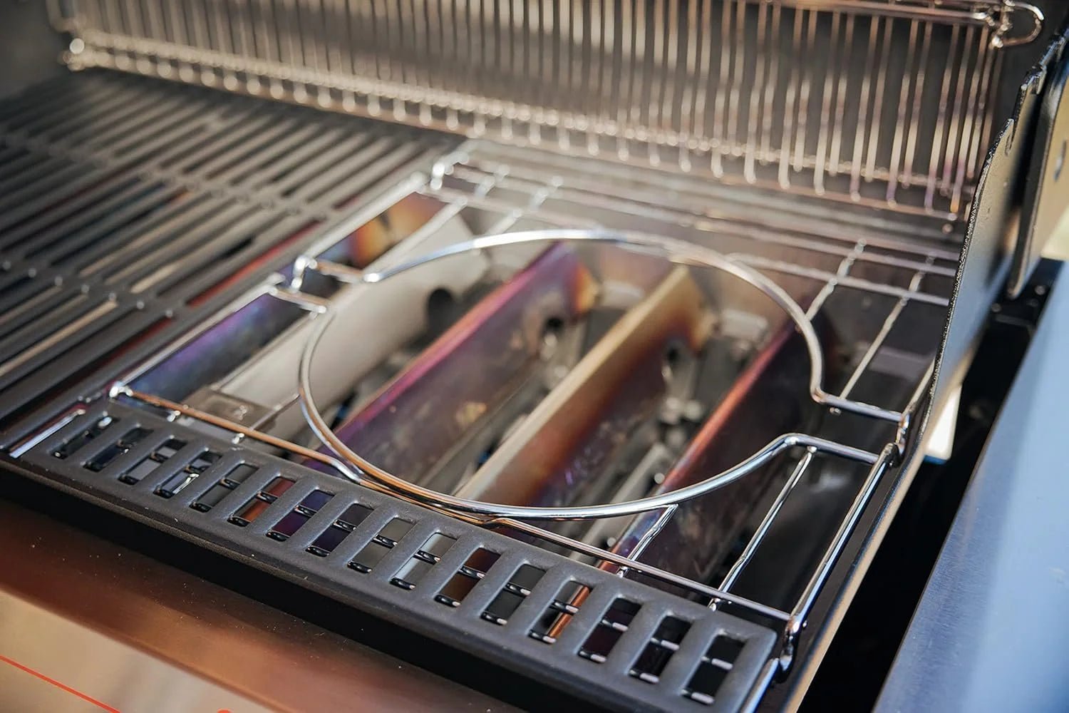 Weber Genesis E-435 Gas Grills - TryIlluminate
